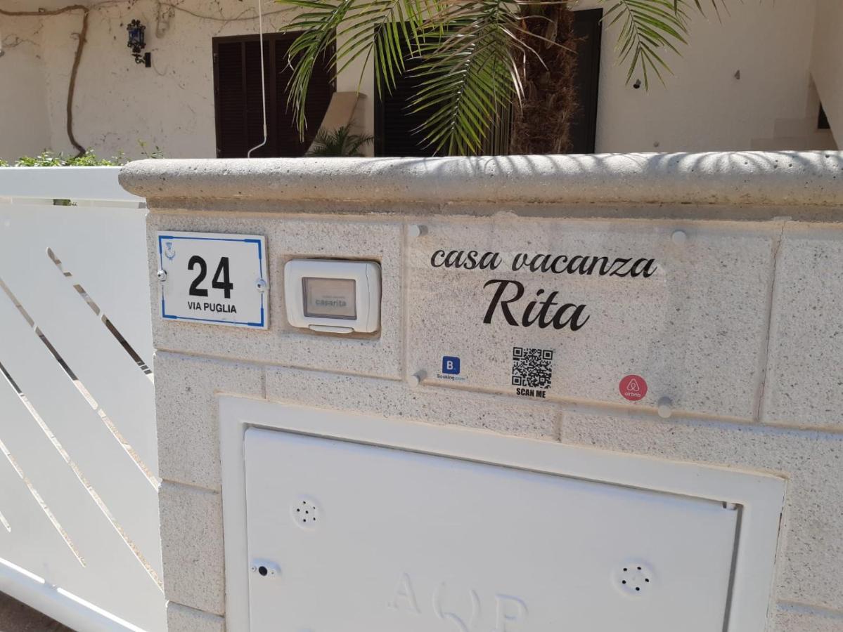Casa Vacanza Rita Marina Di Pescoluse Exterior foto